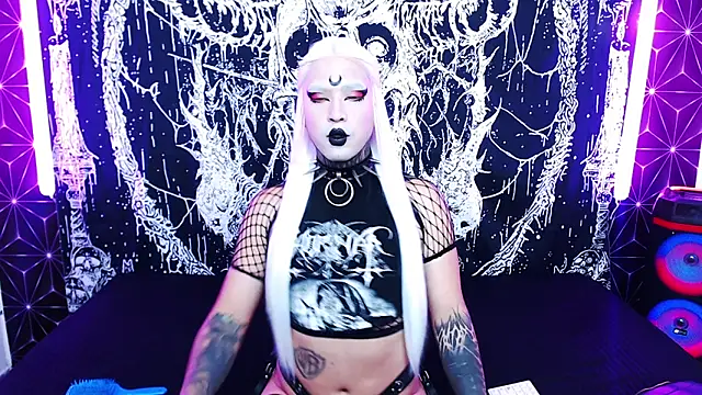naomi_satan webcam