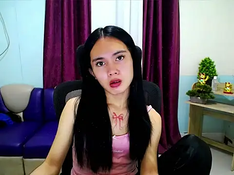 devine_goddess webcam