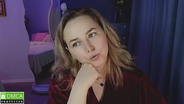 Mira_Mermayd live sex cam
