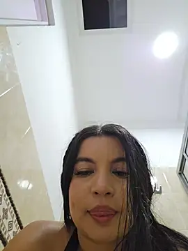 Pretty_Julieta webcam
