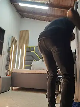 Oliver_bigblack_cock webcam
