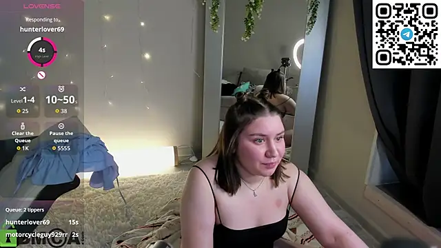 Maya_Raay webcam