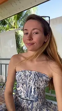 Mini_girl_do_it_better webcam