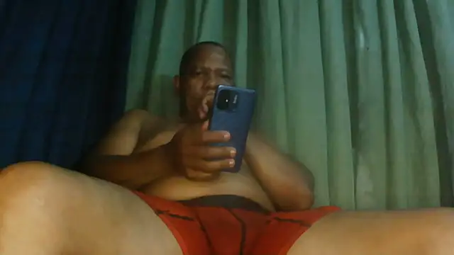 bigblackcock75 webcam