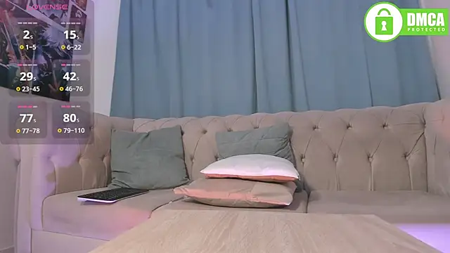zoe_37 webcam