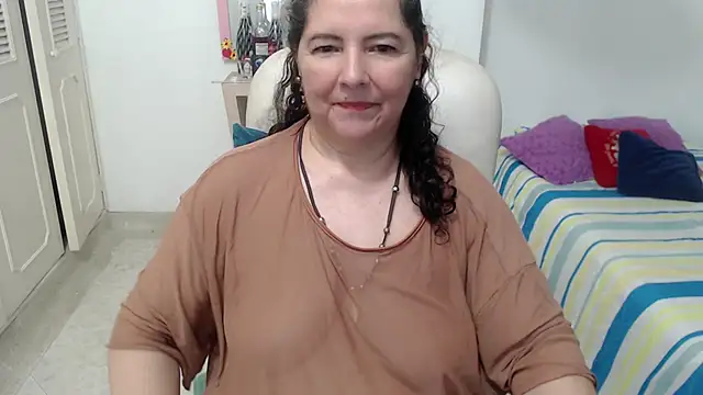 leonela_69 webcam