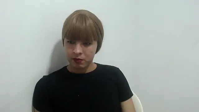 estefania224 webcam