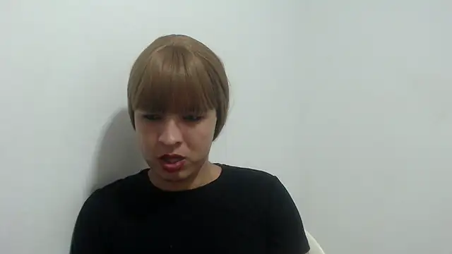 estefania224 webcam