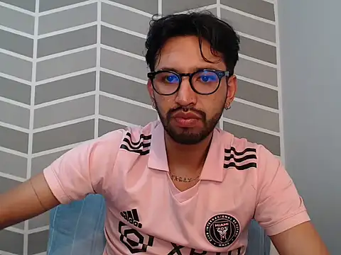 thomass1018 webcam