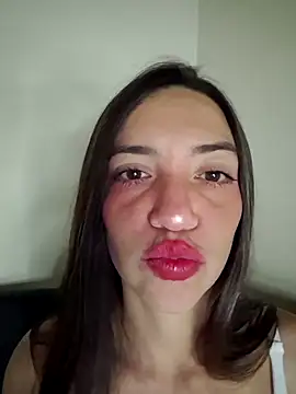 loveuu-bae webcam