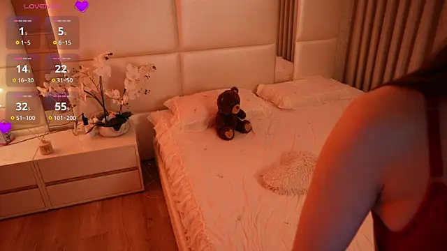 Lilly_Colins webcam