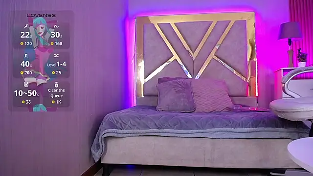 Tiffany_Valentiine webcam