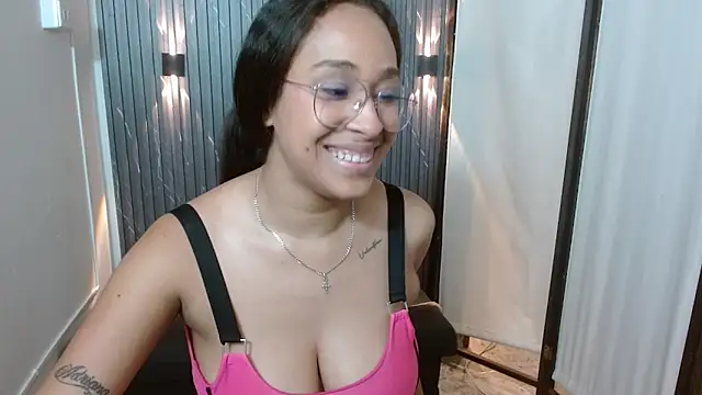 adhara_20 - Adhara_20's free webcam - UK Sex Cams