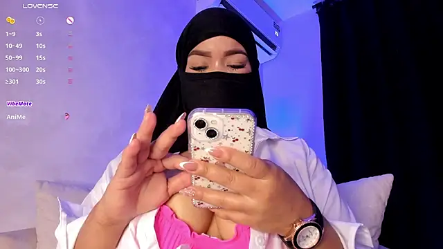 thaira_aly webcam