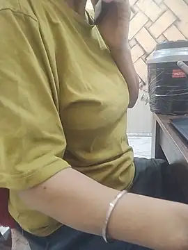 MeenuBhabhi547 webcam