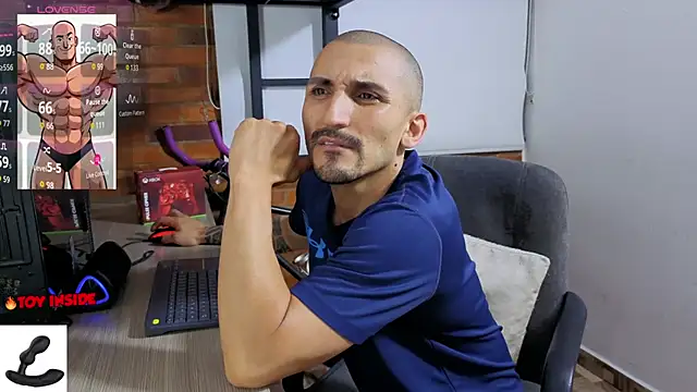 Marck_Muscle webcam