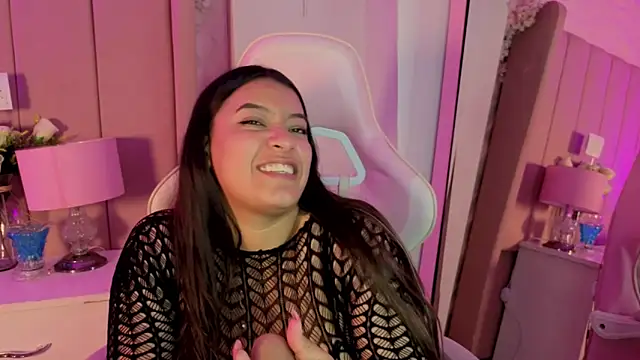 MollyBigBoobs12 webcam