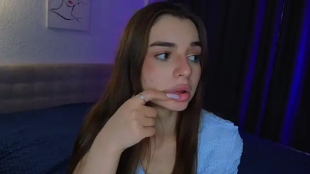 LauraHansil webcam