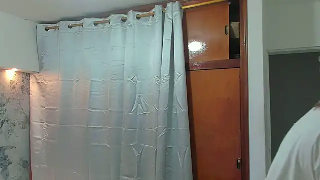 Ambeer_red1 webcam