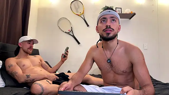 aaron_wheel - Aaron_wheel's free webcam - UK Sex Cams