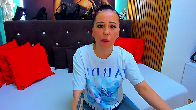 LauraSiin webcam