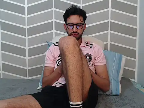 thomass1018 webcam