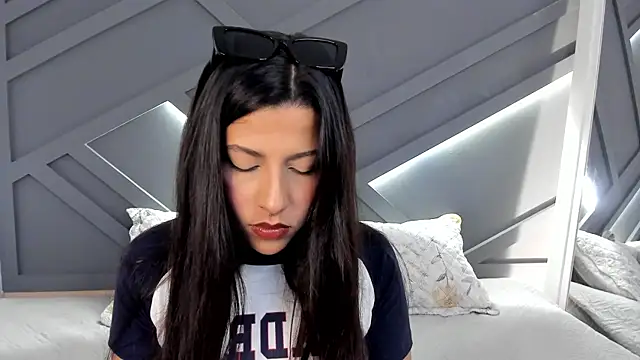 nova_velveet webcam