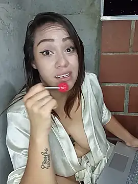 Scarlett_Desiree webcam