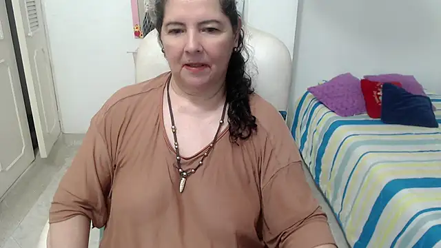 leonela_69 webcam