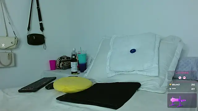 Kendra_wuilliams69 webcam