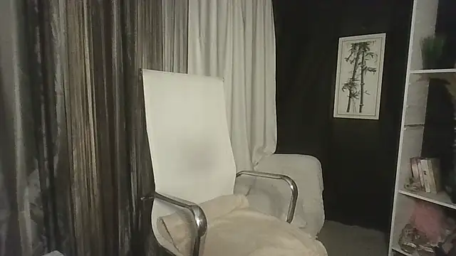 DreamLove2020 webcam