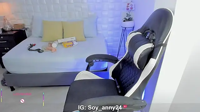 anny_rouse24 webcam