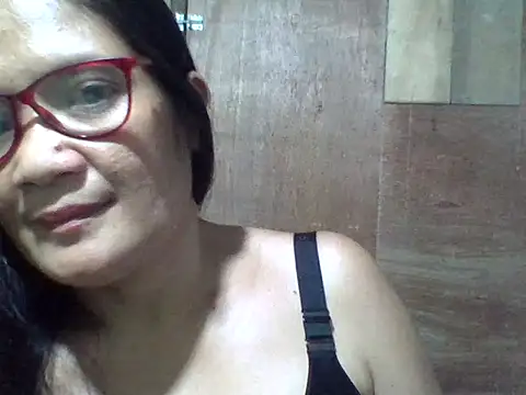 PinayZaira webcam