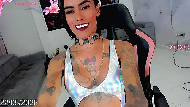 Nella_Dolls webcam
