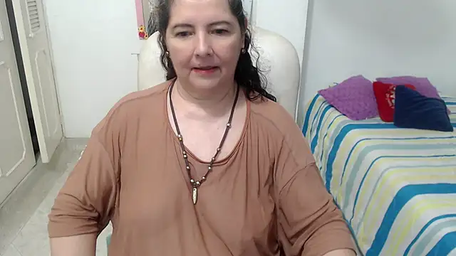 leonela_69 webcam
