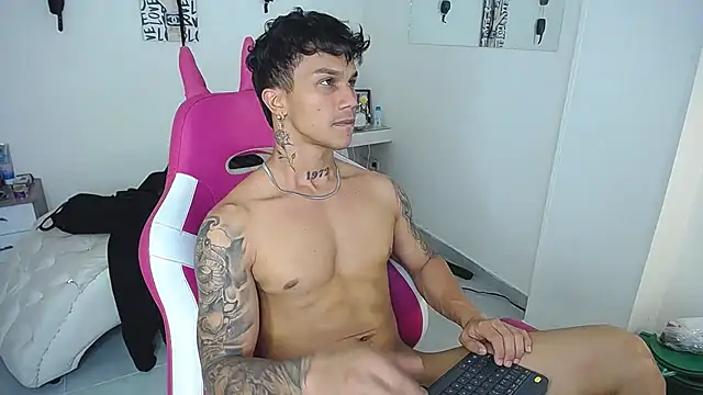 Leonard_Price webcam