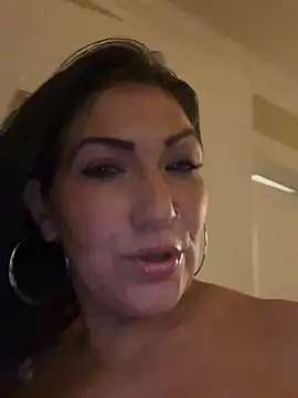 LittleMissEeve webcam