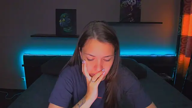 AlexaBarkley webcam