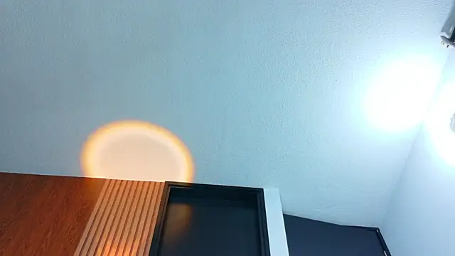 Black-gem18 webcam