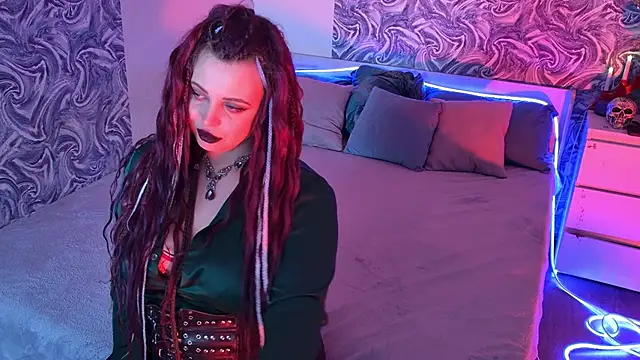 Miss_Maya_Mils webcam