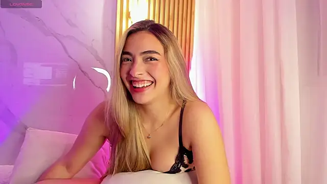 KYLIE_JONES6 webcam