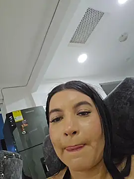 pretty_julieta - Pretty_Julieta's free webcam - UK Sex Cams