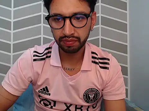 thomass1018 webcam