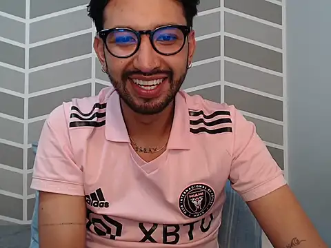 thomass1018 webcam