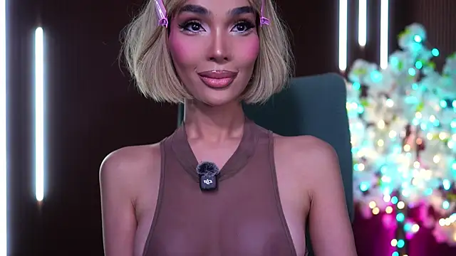 Model: xxforyoureyesonlyxx