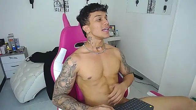 Leonard_Price webcam