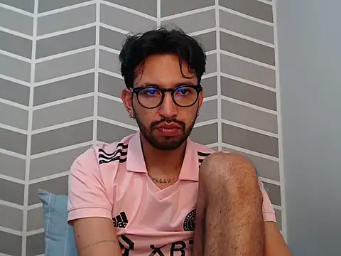 thomass1018 webcam