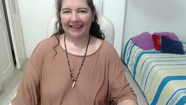 leonela_69 webcam