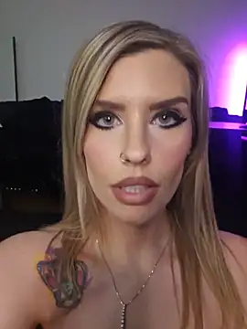 ellieconradxo