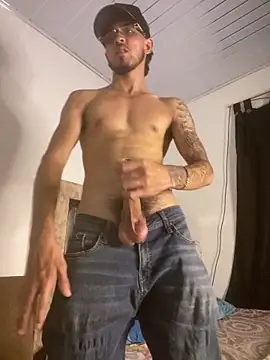 Kriss_Edwards webcam